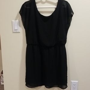 Black short sleeve dress